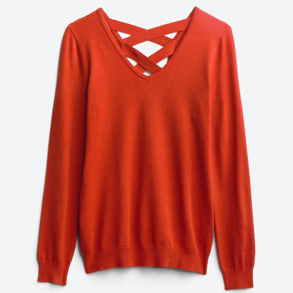 NWOT LOVE ELLIE Mia Back Detail Sweater